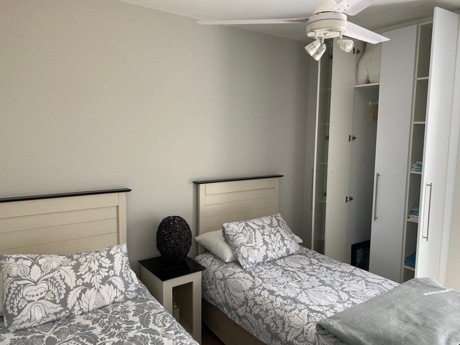 To Let 3 Bedroom Property for Rent in Thulana Hill Western Cape